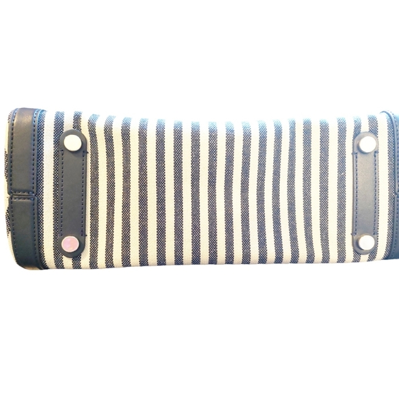 Kate Spade Market Stripe Navy Blue/ Beige Canvas Shoulder Tote Handbag Purse - Picture 4 of 9
